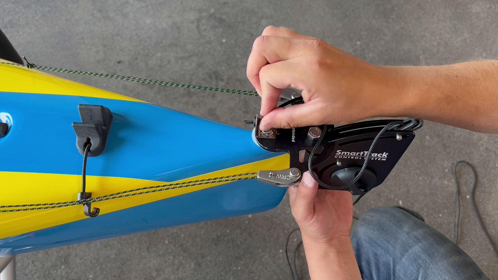 Photo de couverture de " Tutoriel : Installer la barre Smart Track sur un kayak Stellar " sur Lite Venture ( www.liteventure.de )