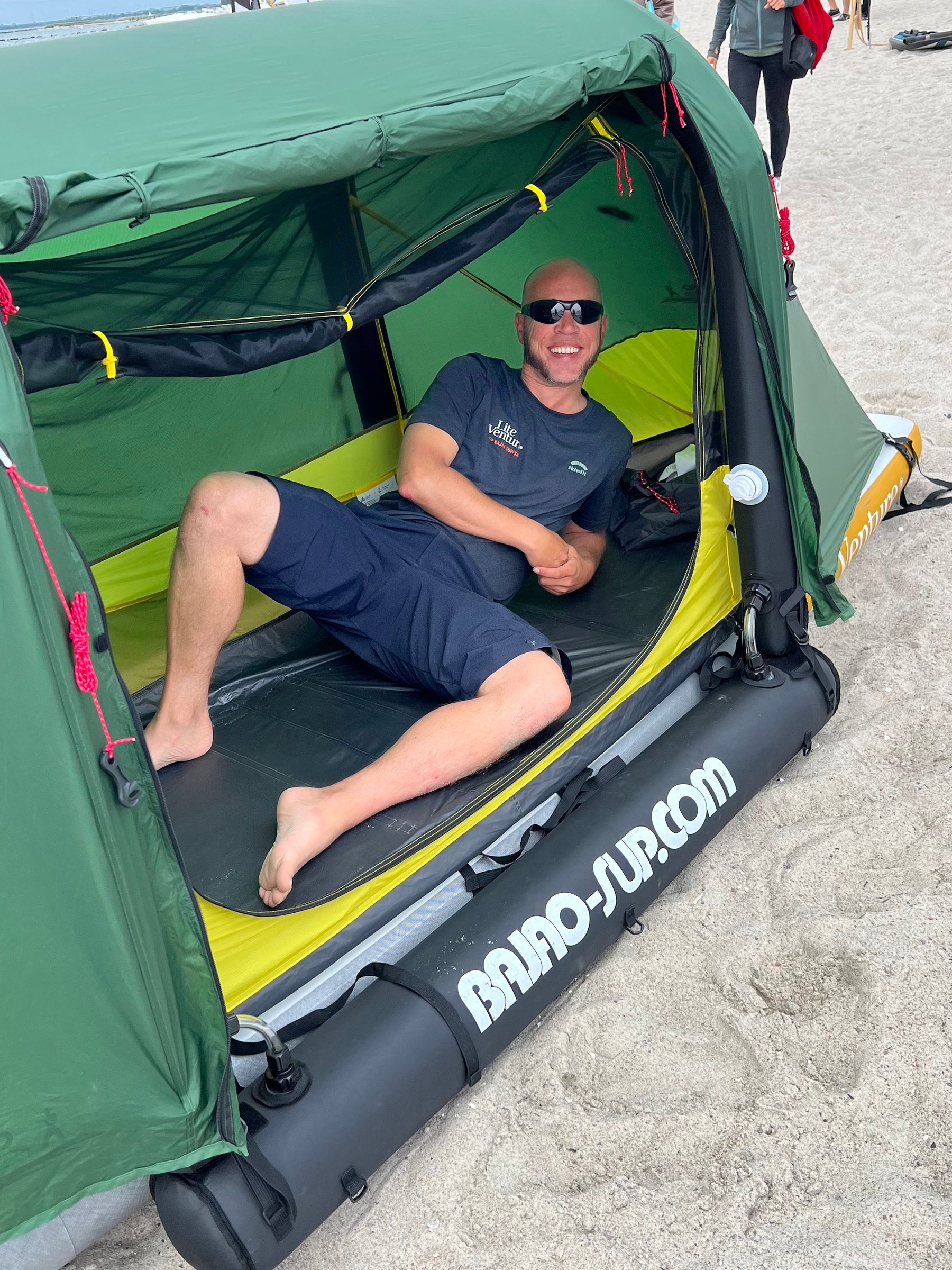 Nel set: ULTRA Light -12'2" x 30"-+ Cabina BAJAO - pacchetto avventura