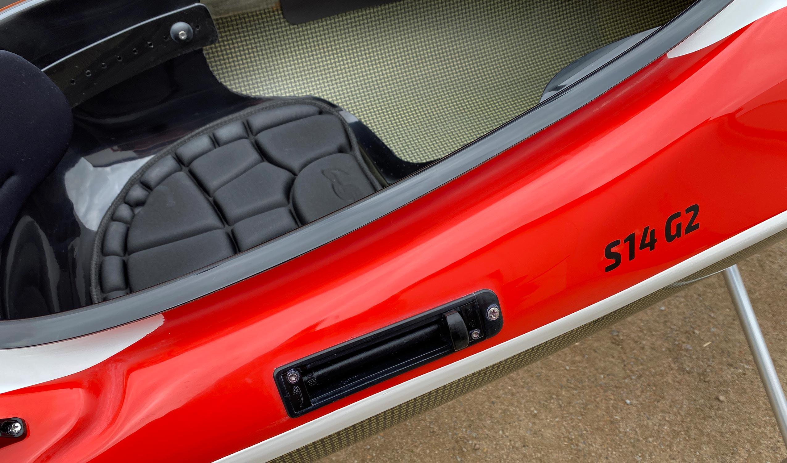 Produktbild von Kajak " S14 G2 Multisport-rot weiß " der Marke STELLAR Lightweight für 3360.00 €. Erhältlich online bei Lite Venture ( www.liteventure.de )