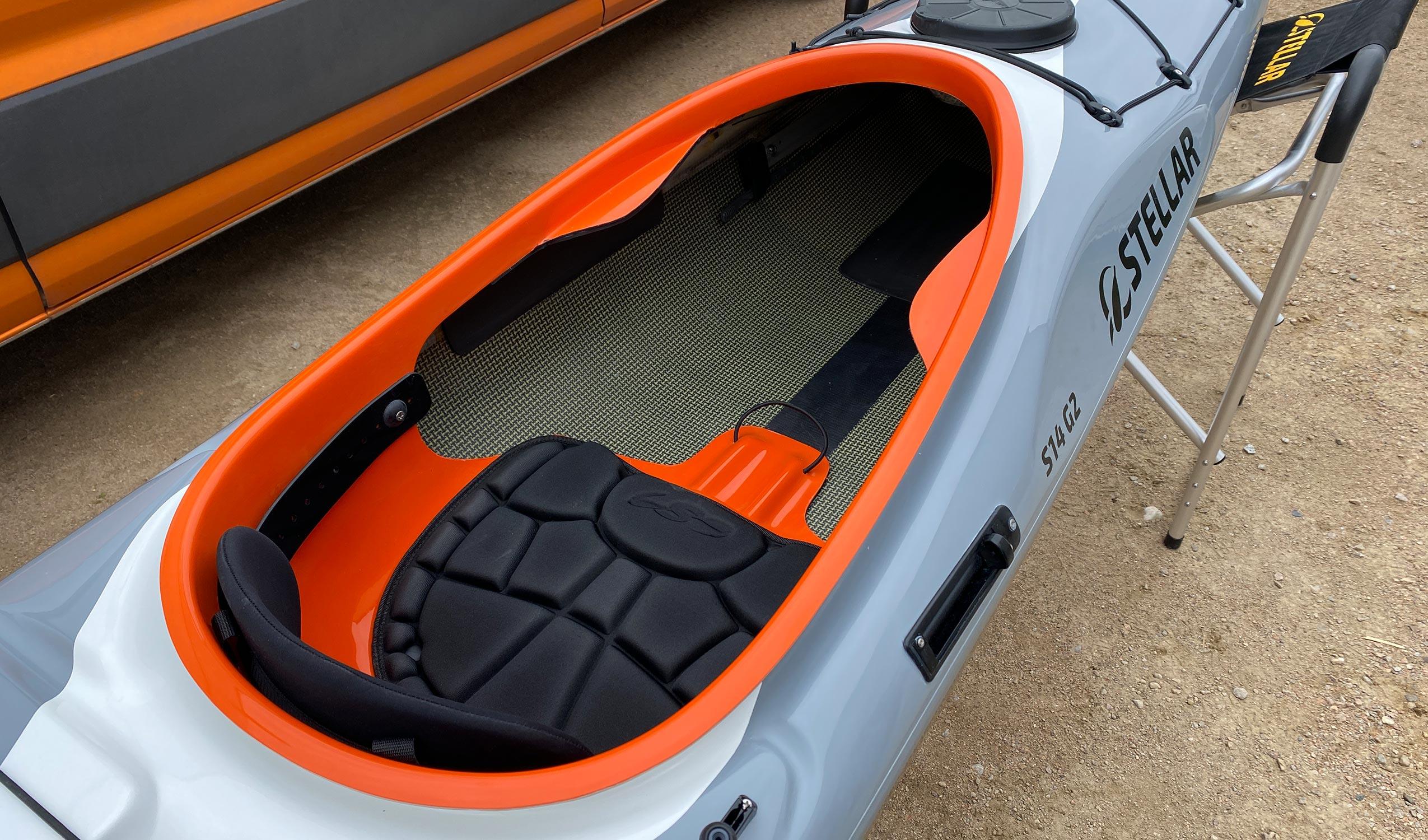 Produktbild von Kajak " S14 G2 Multisport-grau weiß " der Marke STELLAR Lightweight für 3360.00 €. Erhältlich online bei Lite Venture ( www.liteventure.de )
