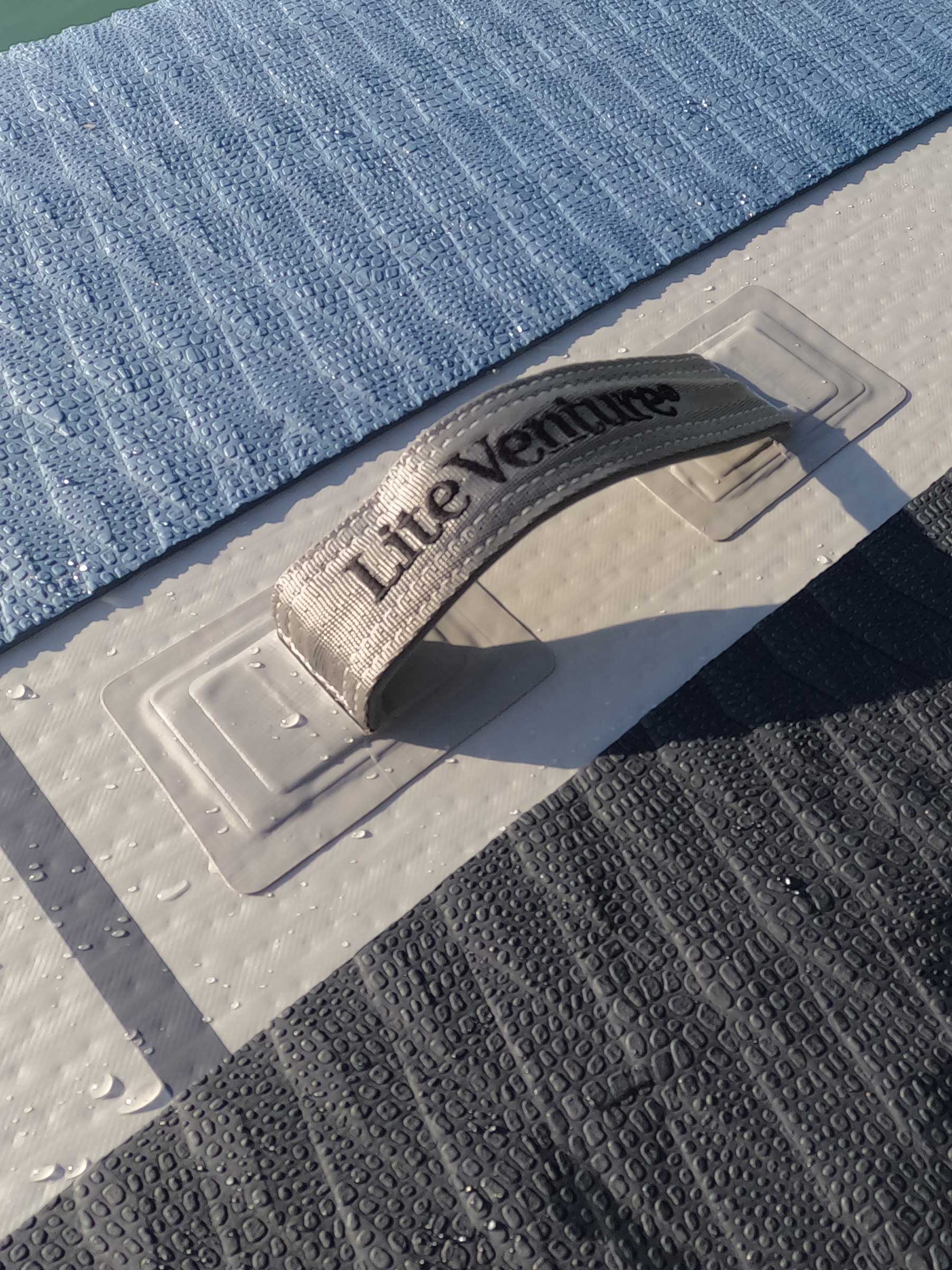 ULTRA Light in bundle con paletta in carbonio Sky / Stone