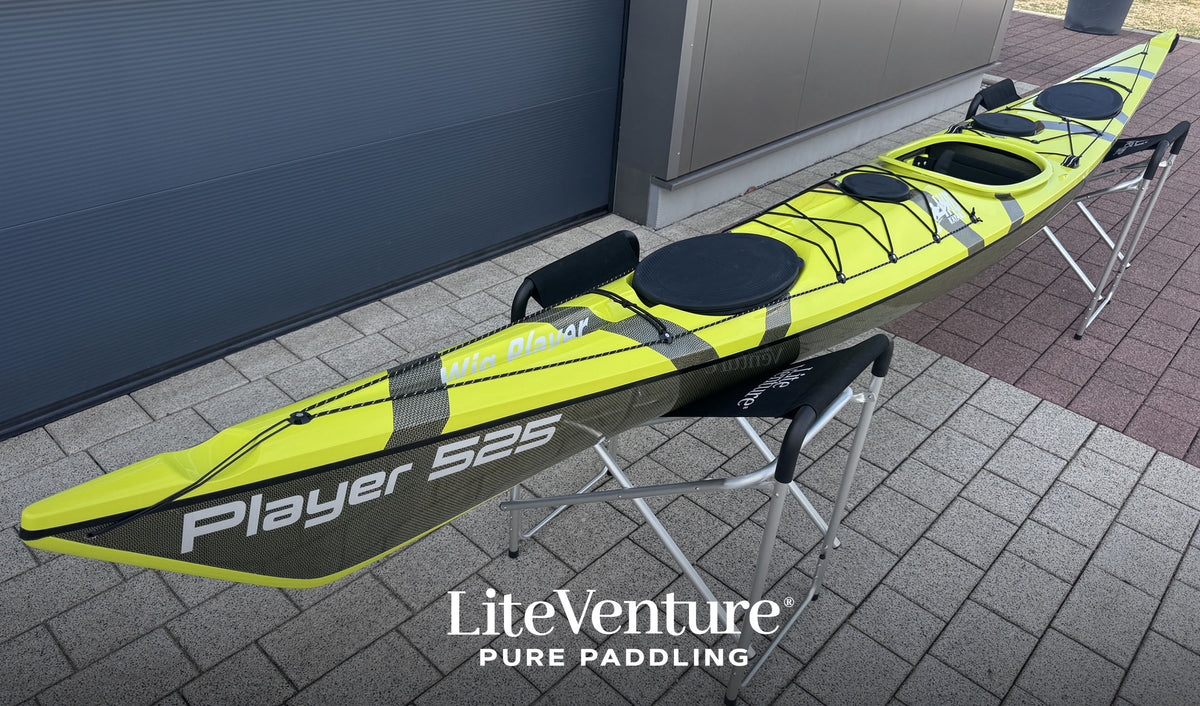Player 525, kayak de mer en carbone/Kevlar, finition « Acid Green » avec carbone apparent