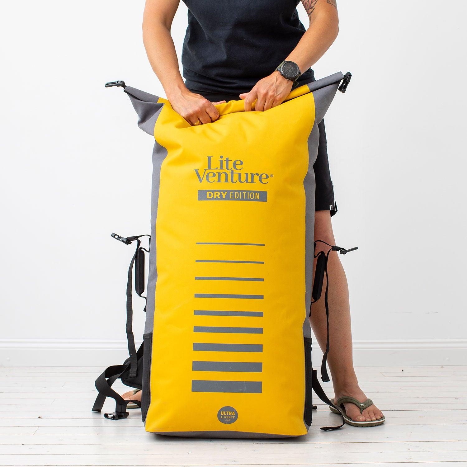 Produktbild von zubehör " Packsack / Dry Bag-zum Ultra Light iSUP " der Marke Lite Venture für 99.95 €. Erhältlich online bei Lite Venture ( www.liteventure.de )