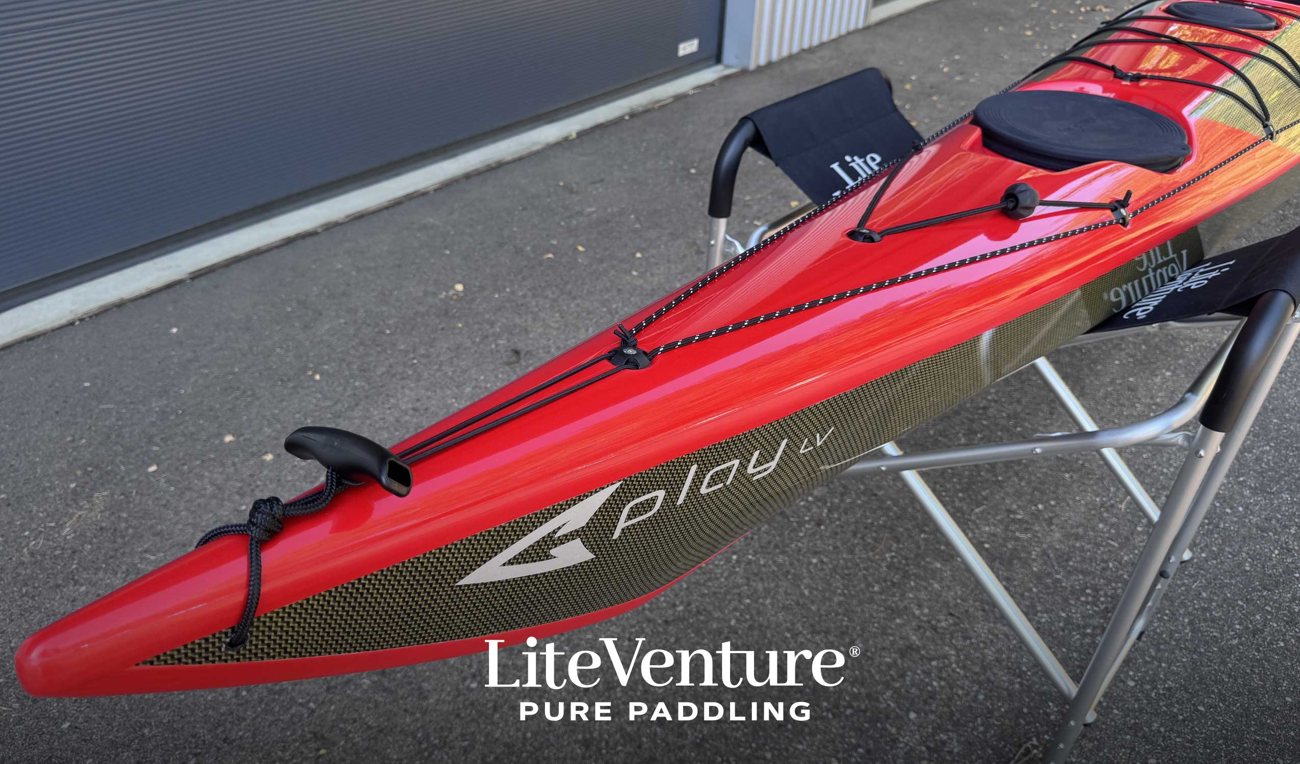 Arrow Play LV Seekajak-Naked Carbon/Kevlar Layup-Red/Naked Carbon Kevlar