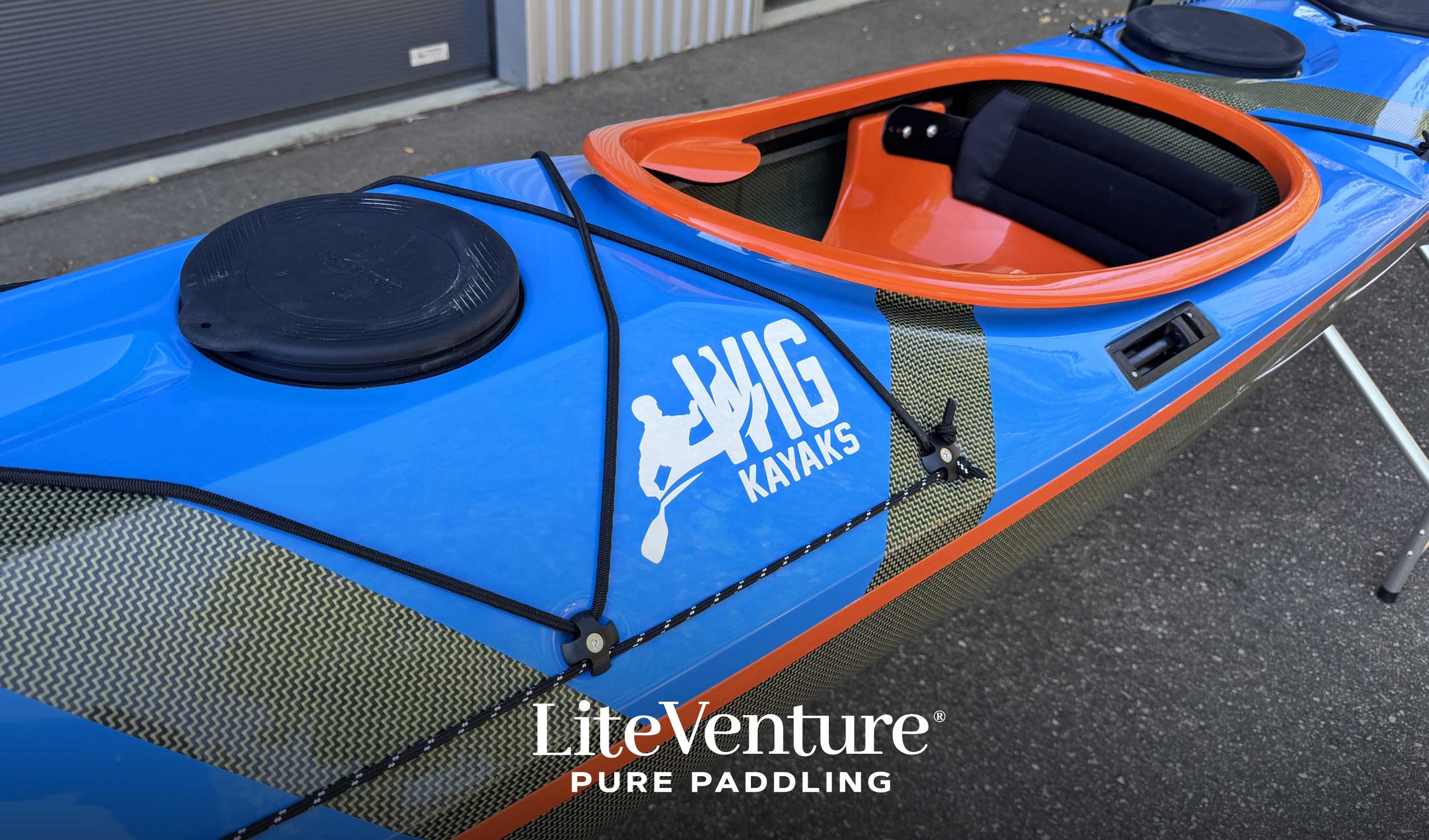 Hunter 520 Seekajak-Carbon/Kevlar Layup-Sky Blue / Orange / Carbon/Kevlar Sichtcarbon