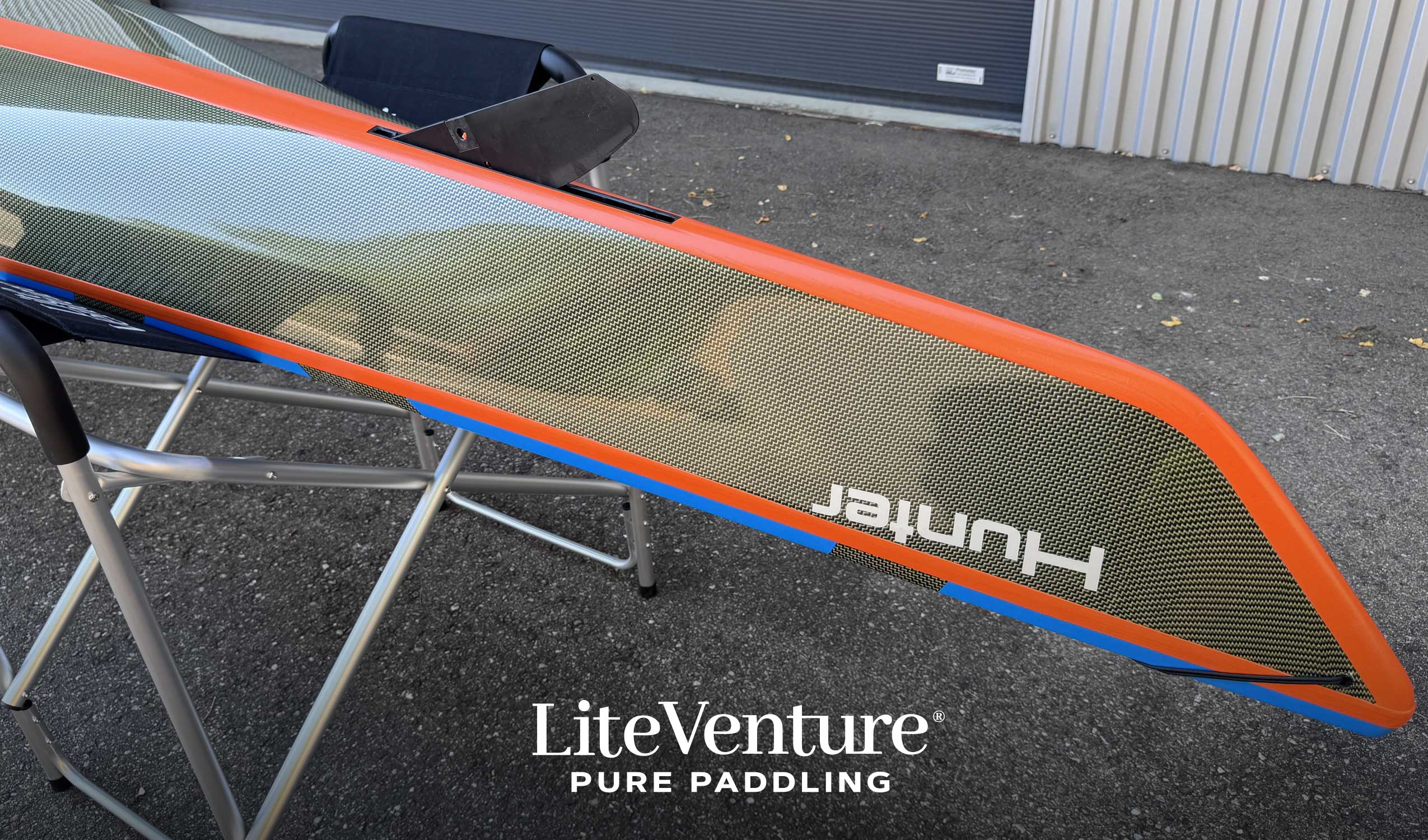 Hunter 520 Seekajak-Carbon/Kevlar Layup-Sky Blue / Orange / Carbon/Kevlar Sichtcarbon