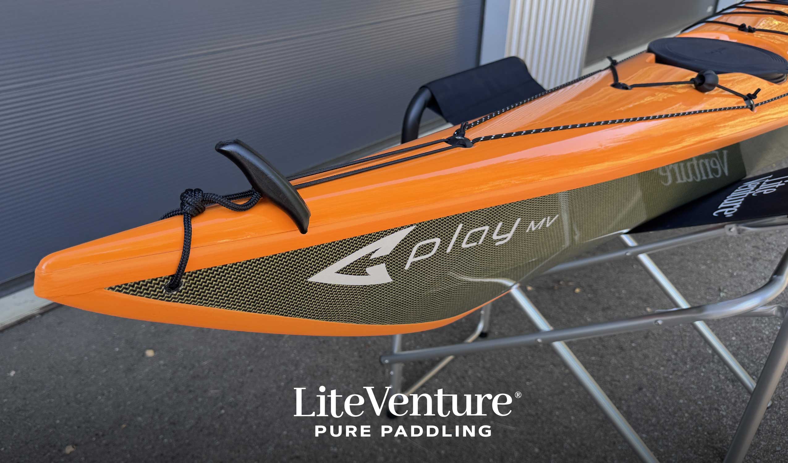 Arrow Play MV Seekajak-Carbon/Kevlar Layup-Orange/Weiss/Sichtcarbon