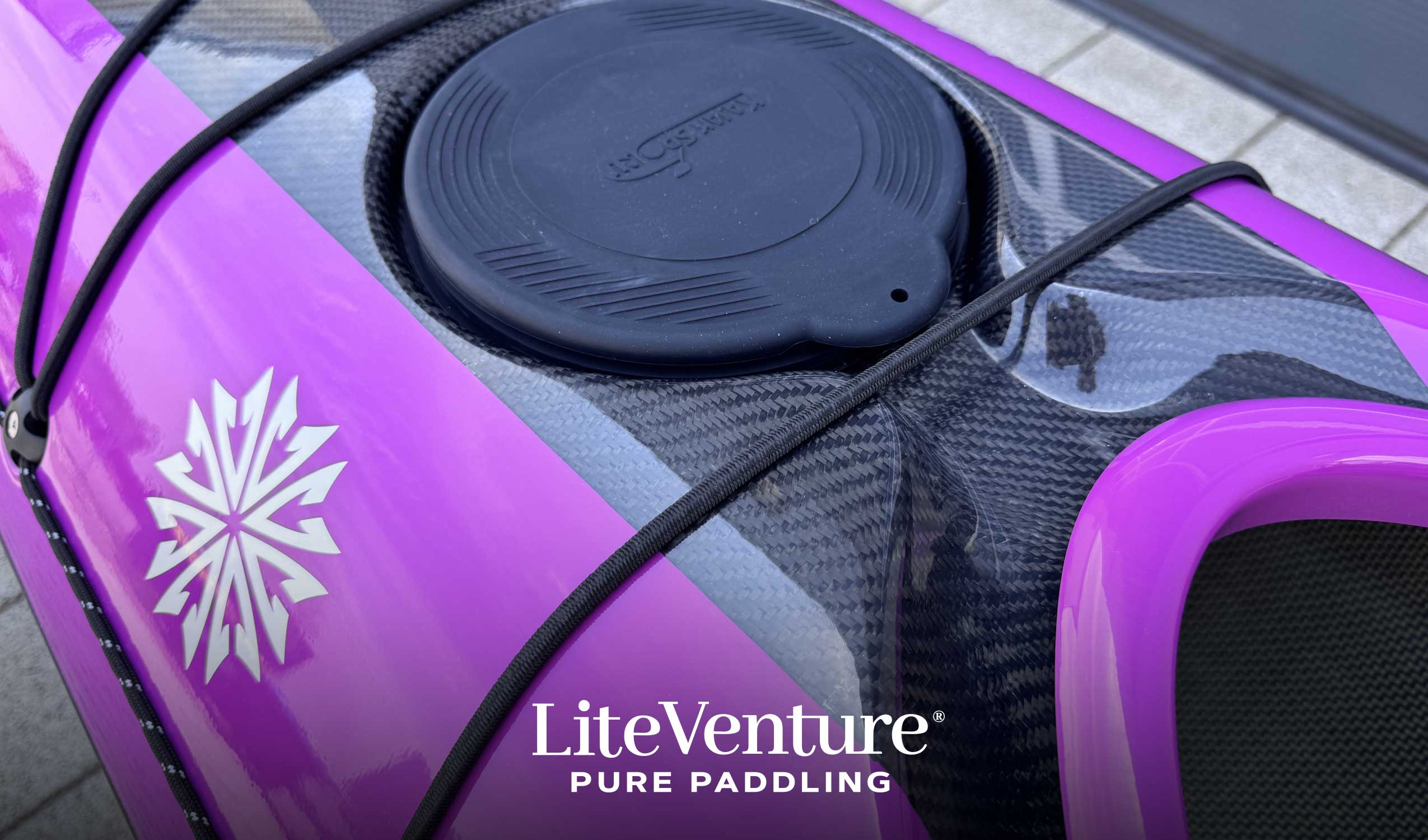 Arrow Play LV Seekajak-Carbon/Kevlar Layup mit Carbondeck-Purple/Sichtcarbon