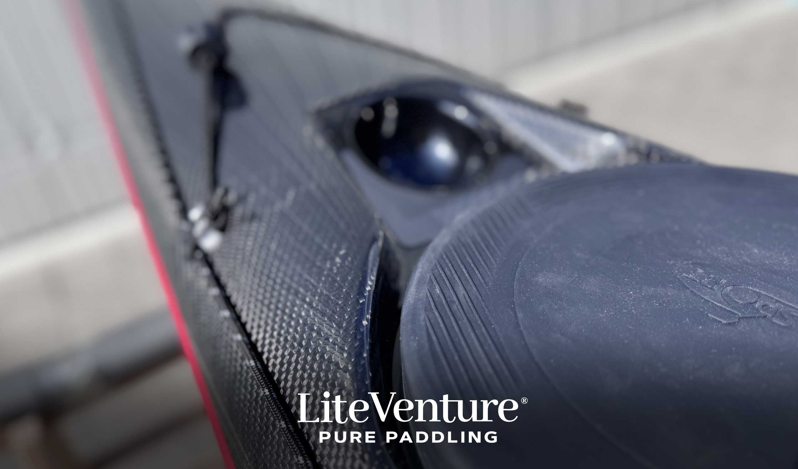 Arrow Play LV-Carbon/Kevlar Layup-Red/Sichtcarbon