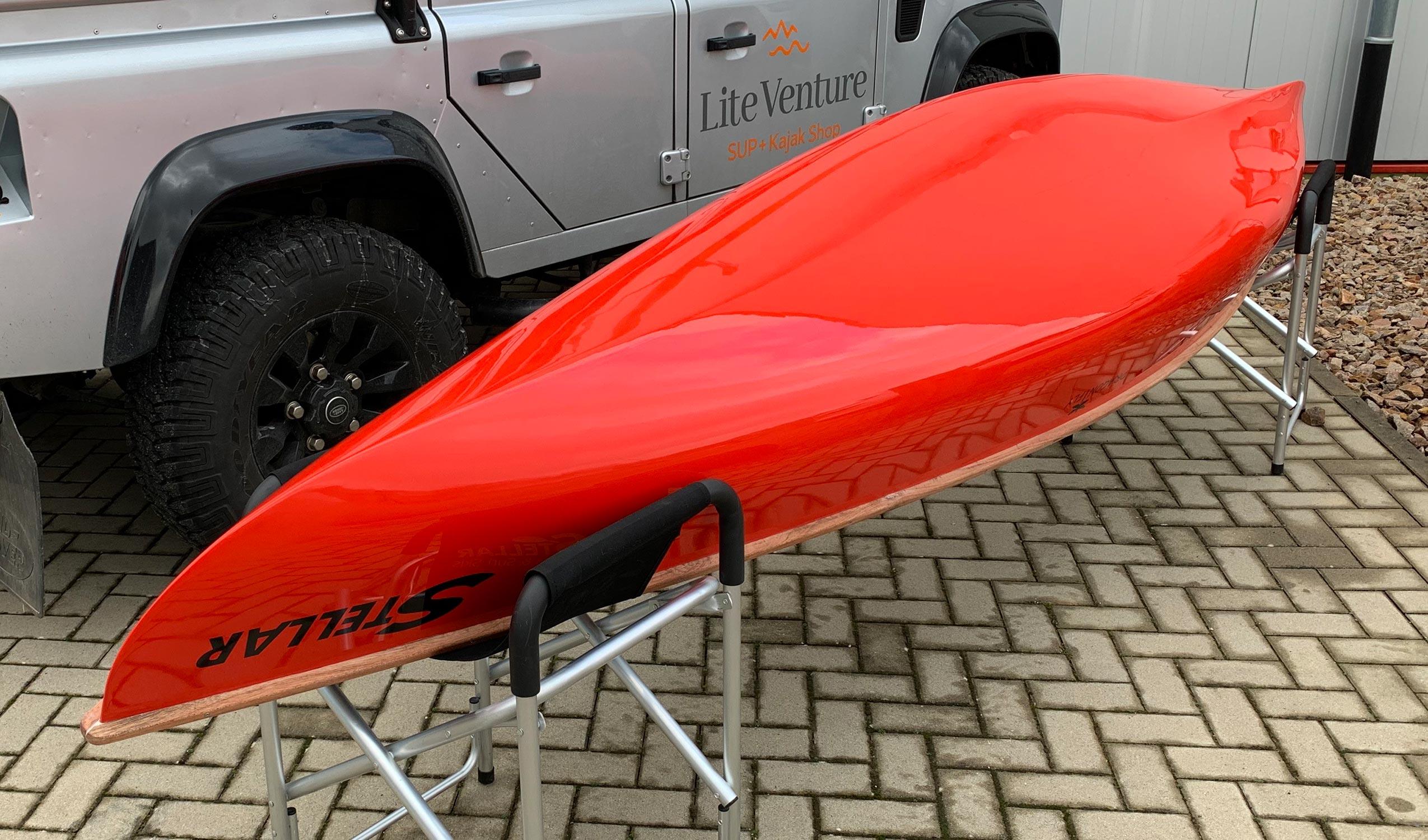 Produktbild von Kajak " Dragonfly-rot " der Marke STELLAR Lightweight für 2190.00 €. Erhältlich online bei Lite Venture ( www.liteventure.de )