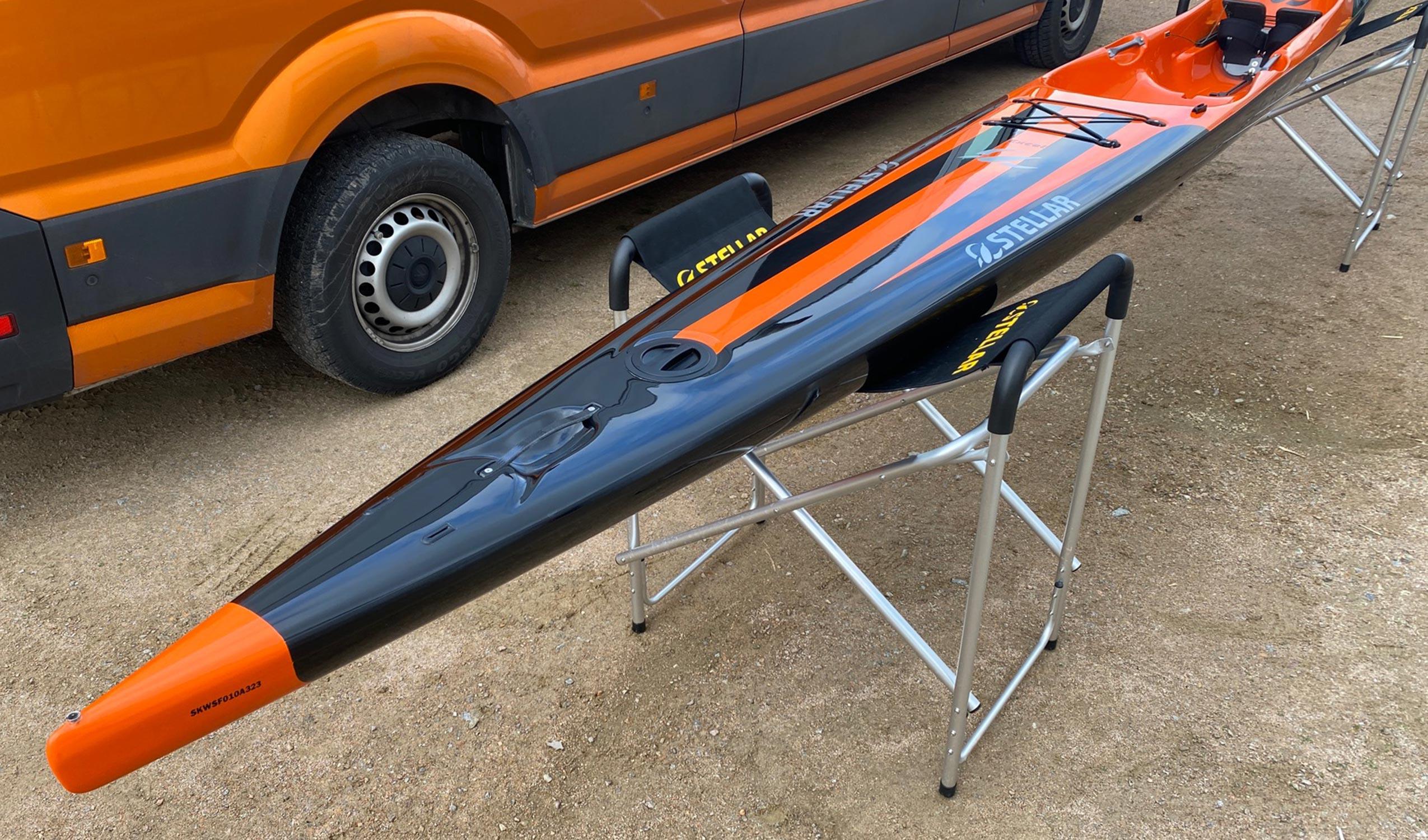 Produktbild von " Falcon Excel-schwarz orange " der Marke STELLAR Lightweight für 3490.00 €. Erhältlich online bei Lite Venture ( www.liteventure.de )