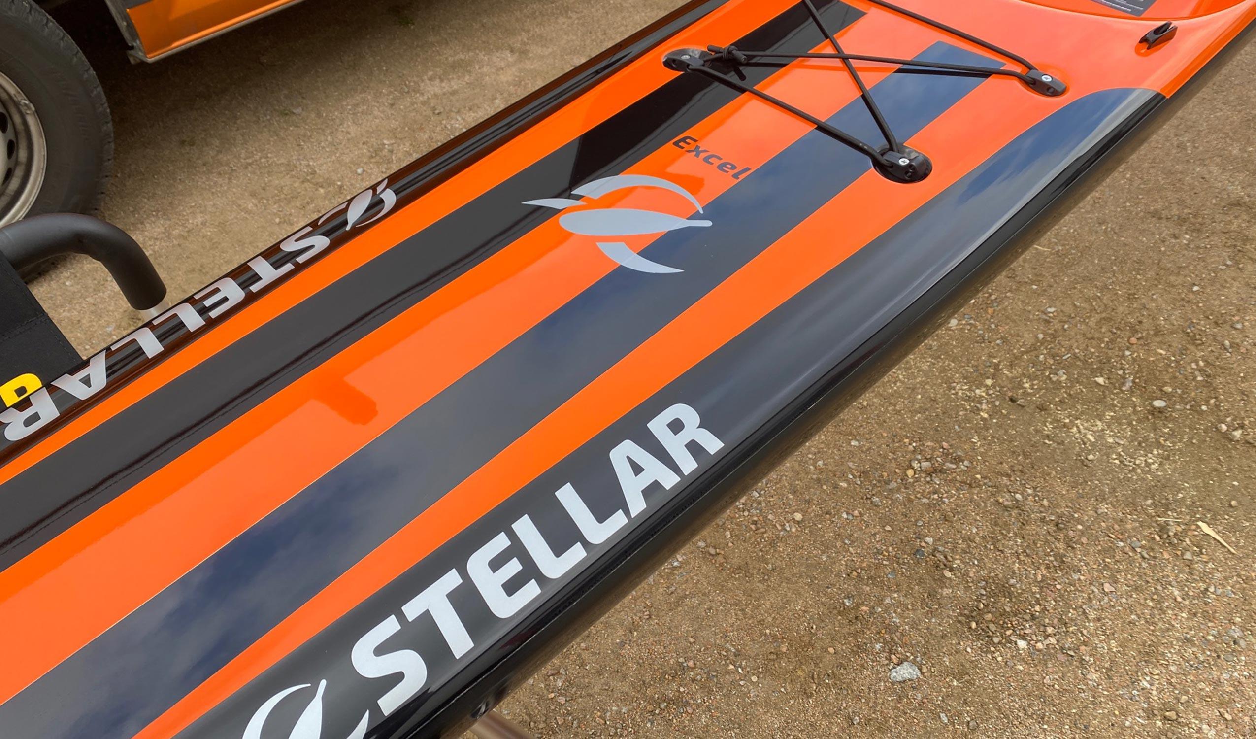 Produktbild von " Falcon Excel-schwarz orange " der Marke STELLAR Lightweight für 3490.00 €. Erhältlich online bei Lite Venture ( www.liteventure.de )