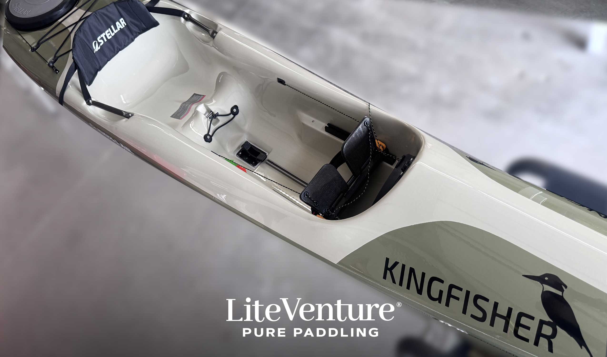 Kingfisher-Sit on Top Kajak-Multisport Layup-Schilfgrün / Kieselgrau / Sichtcarbon