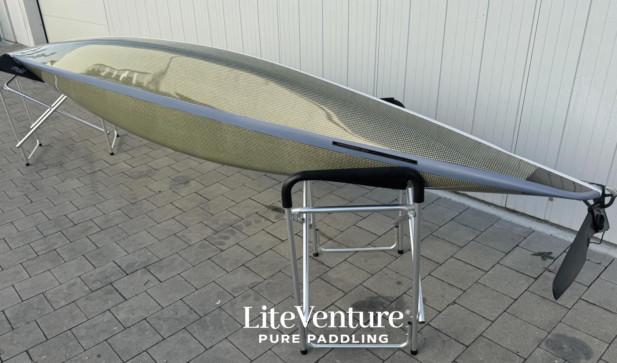 Mira 520-Carbon/Kevlar Layup-Grey/Orange