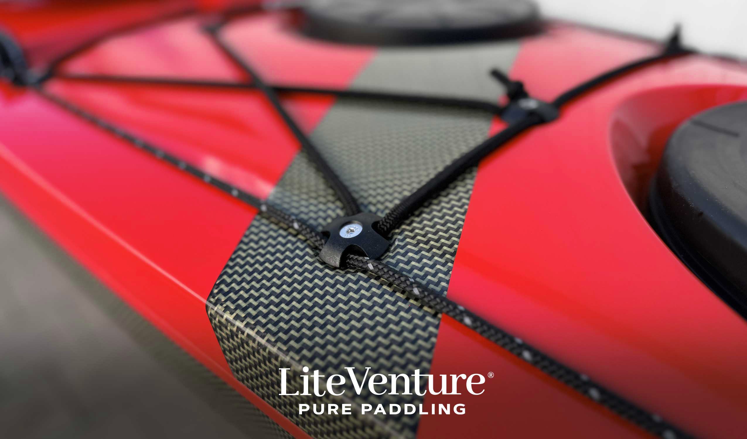 Player 525, Seekajak-Carbon/Kevlar Layup-Rot mit Sichtcarbon