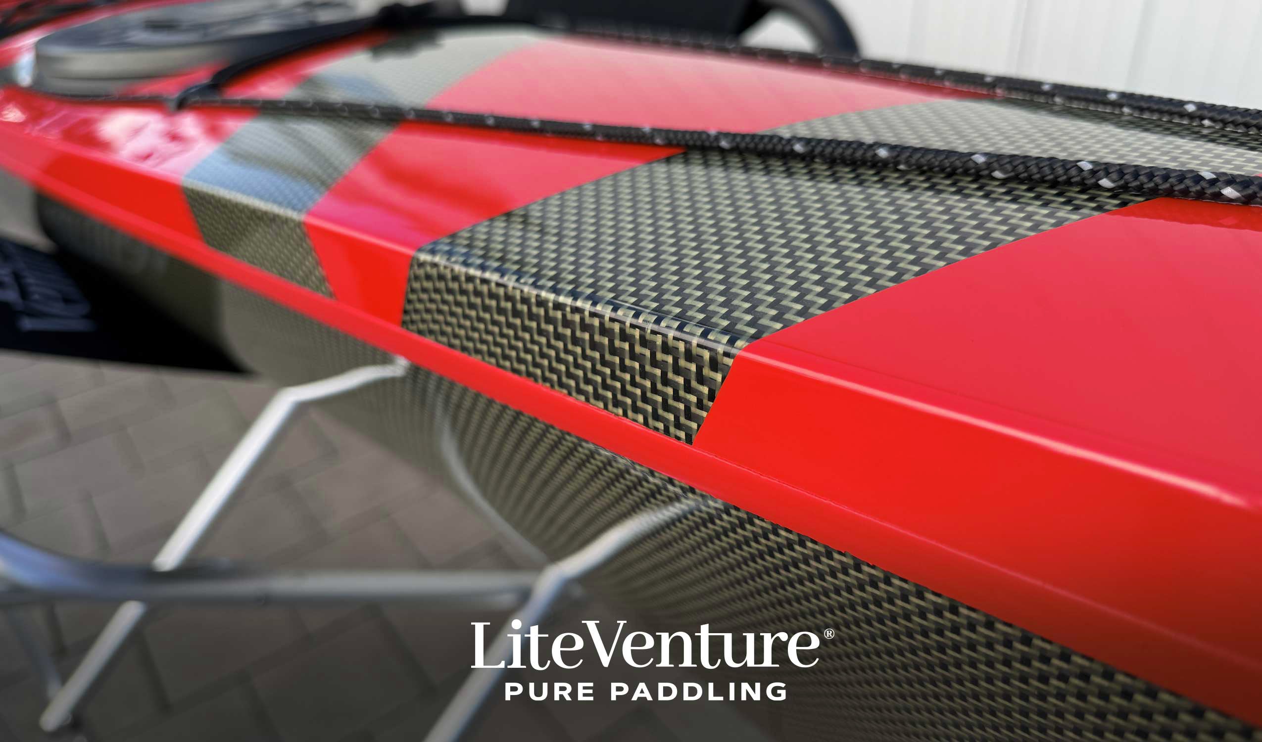 Player 525, Seekajak-Carbon/Kevlar Layup-Rot mit Sichtcarbon