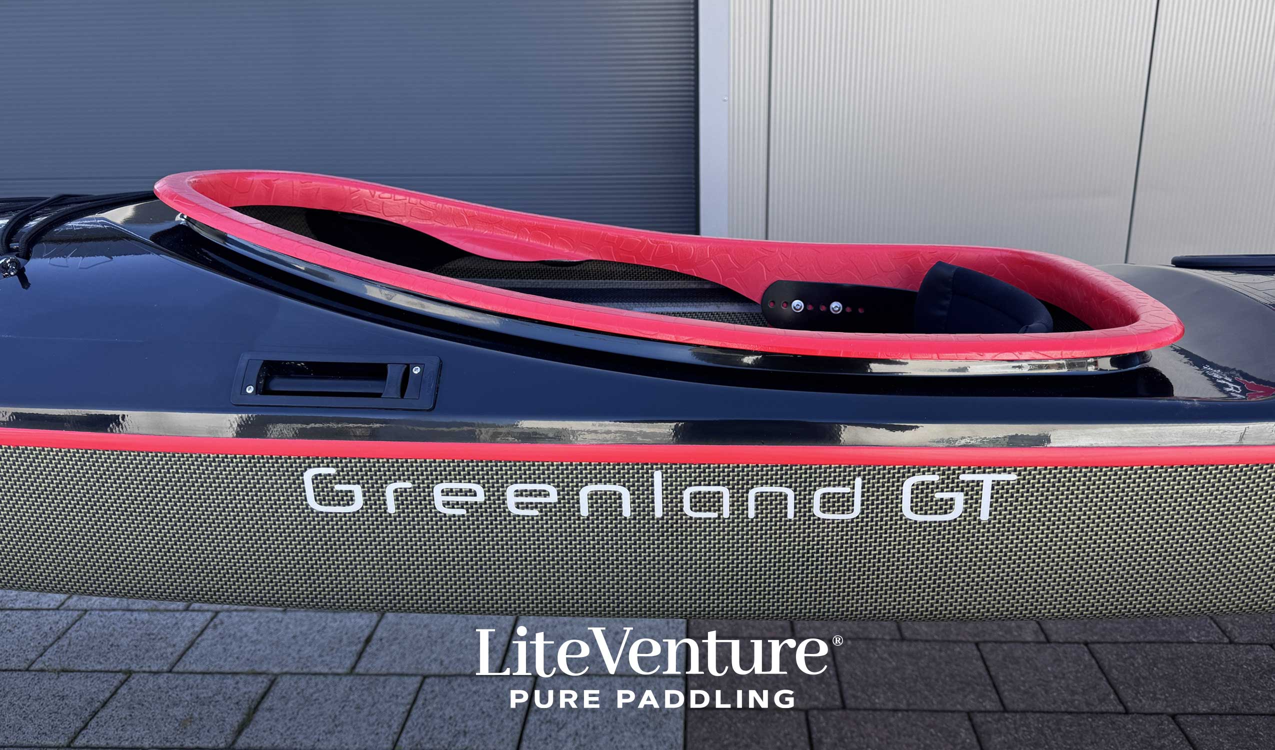 Greenland GT carbon/kevlar layup black/red with visible carbon fibre