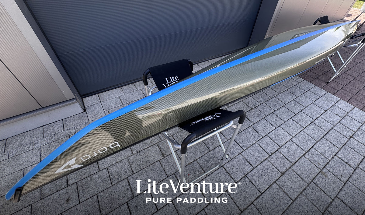 Arrow Bara Seekajak-Carbon/Kevlar Layup-Carbondeck Sky Blue/Sichtcarbon