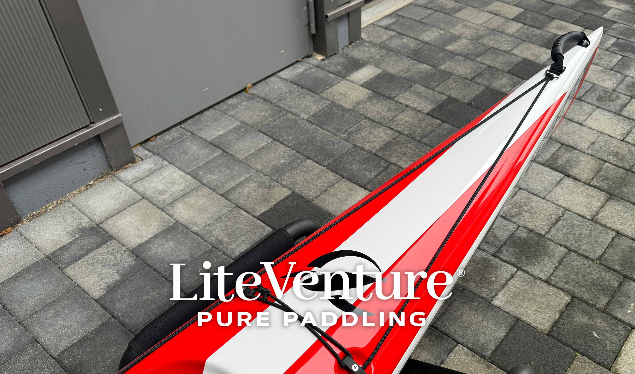 S18 Exp G2 Mod-Multisport Layup (Carbon/Kevlar)-teilbares Tourenkajak-Rot/Weiss und Sichtcarbon