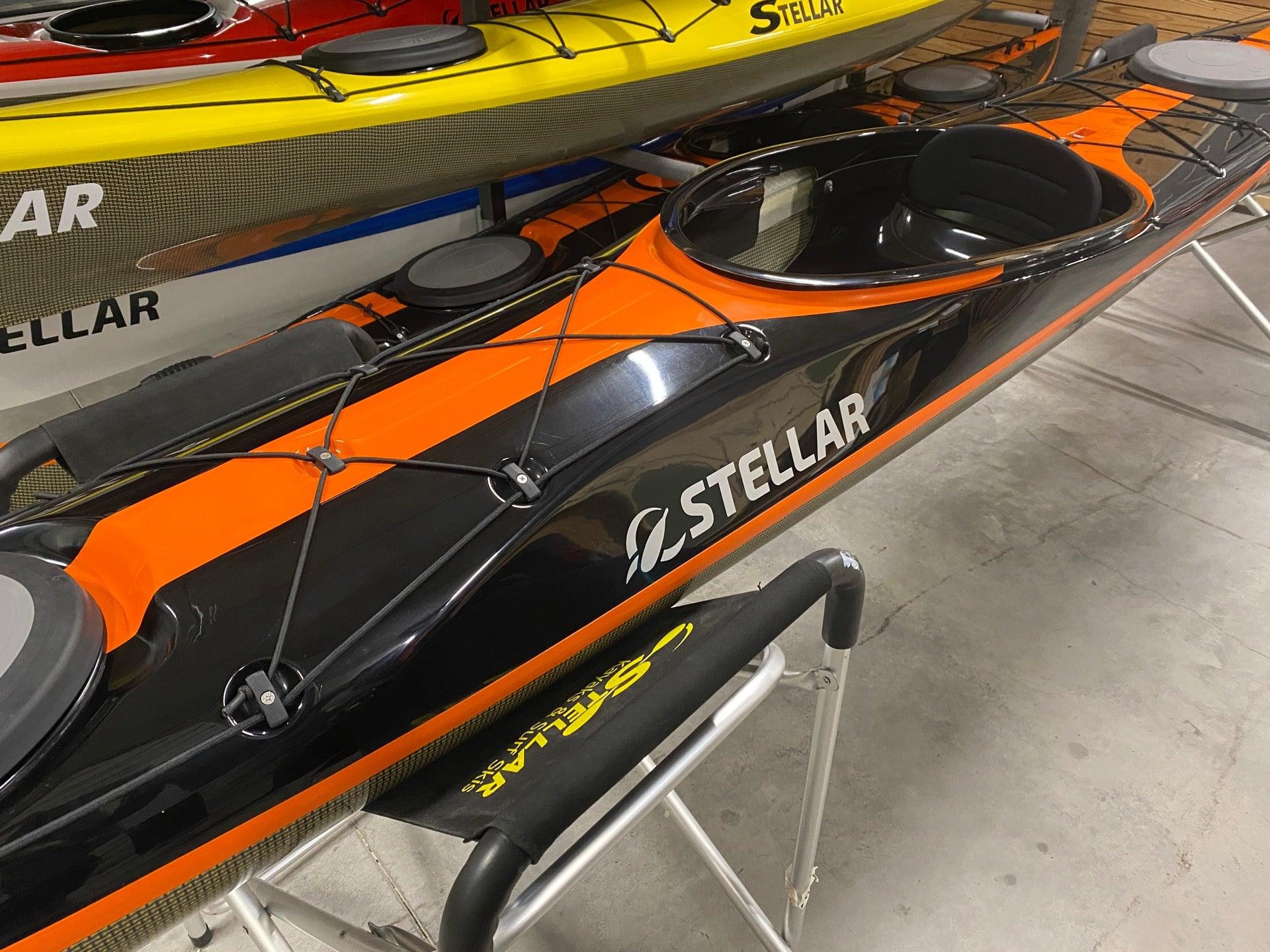 Produktbild von Kajak " S18 R Multisport-schwarz orange " der Marke STELLAR Lightweight für 3390.00 €. Erhältlich online bei Lite Venture ( www.liteventure.de )