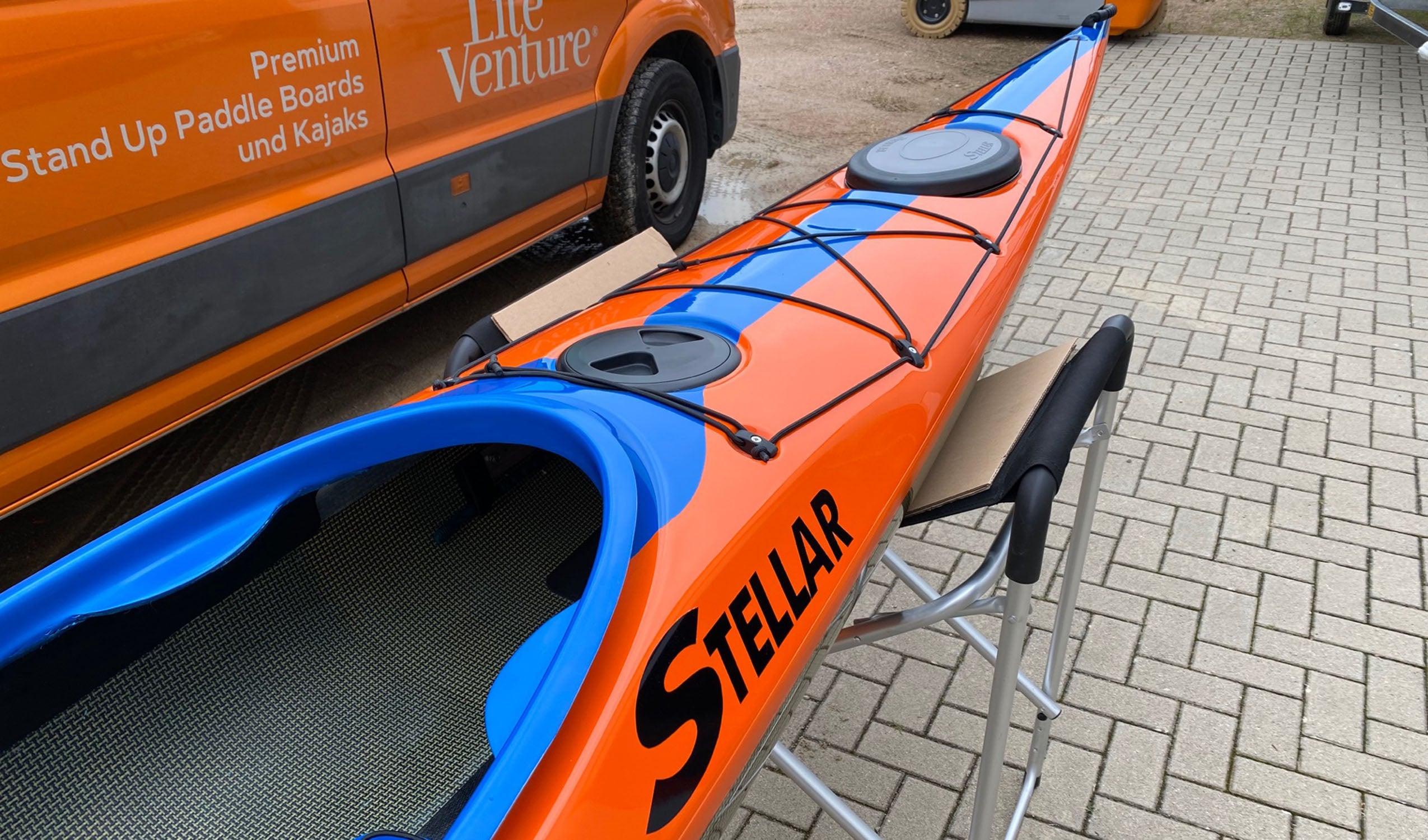 Produktbild von Kajak " S18 Expedition Multisport-orange blau " der Marke STELLAR Lightweight für 3490.00 €. Erhältlich online bei Lite Venture ( www.liteventure.de )