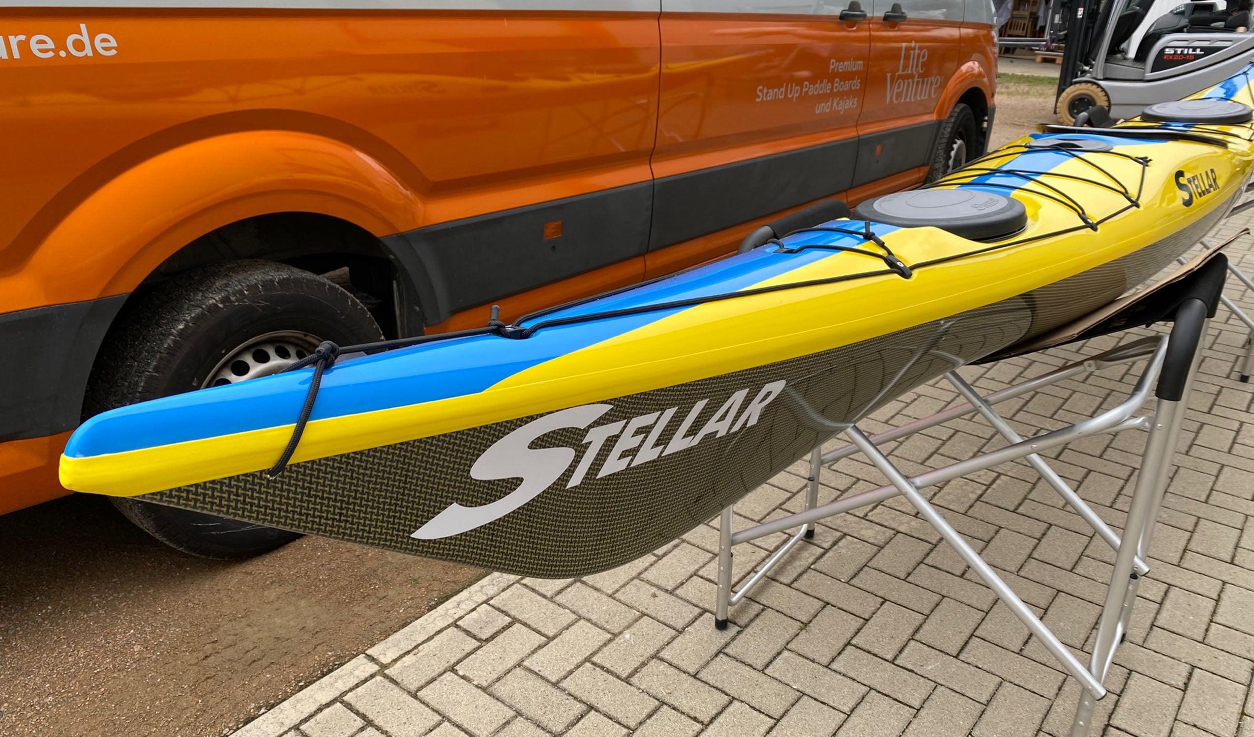 Produktbild von Kajak " SI18 Multisport-gelb blau " der Marke STELLAR Lightweight für 3390.00 €. Erhältlich online bei Lite Venture ( www.liteventure.de )